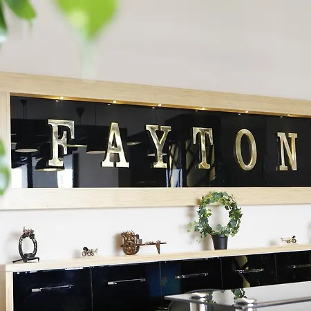 Fayton